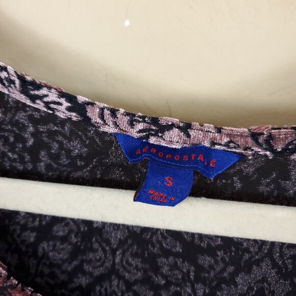 Aeropostale Y2K Velour Burnout Fitted Crop Top Size S - Picture 8 of 8